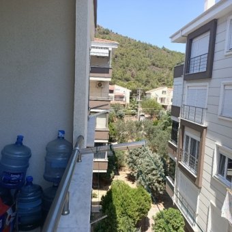 REPAL' den Sarımsaklı Merkezde 2+1 Satılık Eşyalı Yeni Daire.