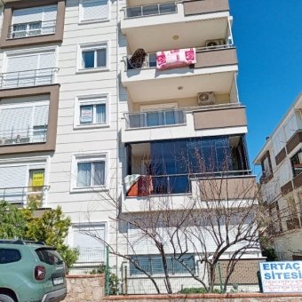 REPAL' den Sarımsaklı Merkezde 2+1 Satılık Eşyalı Yeni Daire.