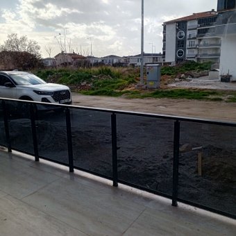 Ayvalık Altınova Merkezde 4+1 Sıfır Satılık Taş Villa.