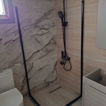 Ayvalık Altınova Merkezde 4+1 Sıfır Satılık Taş Villa.