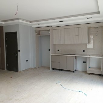 Ayvalık Altınova Merkezde 4+1 Sıfır Satılık Taş Villa.