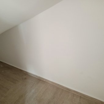 Ayvalık Altınova Merkezde 4+1 Sıfır Satılık Taş Villa.