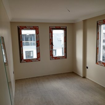 Ayvalık Altınova Merkezde 4+1 Sıfır Satılık Taş Villa.