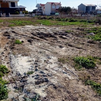 Ayvalık Altınova' da Denize Yakın Konut İmarlı Arsa.