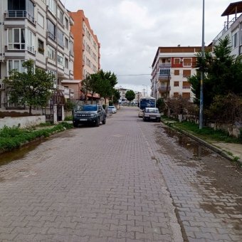 Ayvalık Sarımsaklı Merkezde 2+1 Eşyalı Satılık Daire.