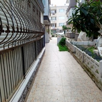 Ayvalık Sarımsaklı Merkezde 2+1 Eşyalı Satılık Daire.