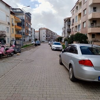Ayvalık Sarımsaklı Merkezde 2+1 Eşyalı Satılık Daire.
