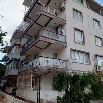 Ayvalık Sarımsaklı Merkezde 2+1 Eşyalı Satılık Daire.