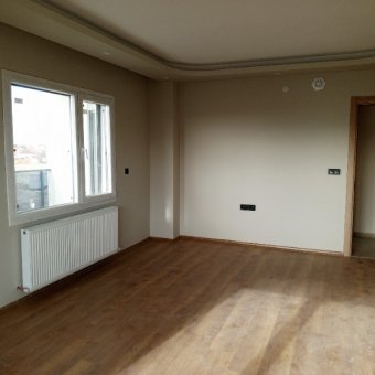 Ayvalık Altınova Merkezde  Yeni Binada Sıfır 2+1 Satılık Daire.