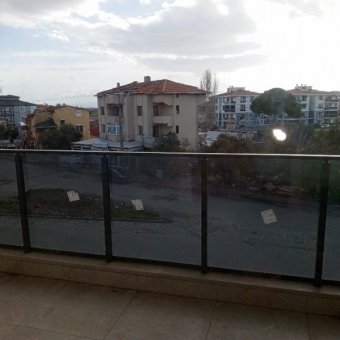 Ayvalık Altınova Merkezde  Yeni Binada Sıfır 2+1 Satılık Daire.