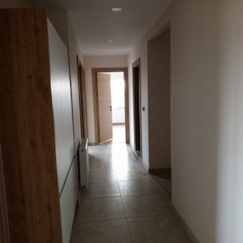 Ayvalık Altınova Merkezde  3+1 Sıfır Satılık Daire.