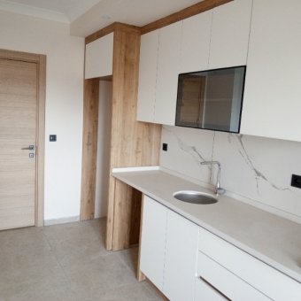 Ayvalık Altınova Merkezde  3+1 Sıfır Satılık Daire.