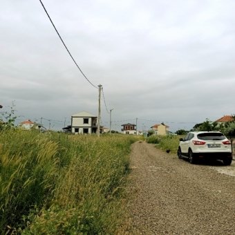 Ayvalık Altınova' da Denize Yakın Projeli Satılık İmarlı Arsa.