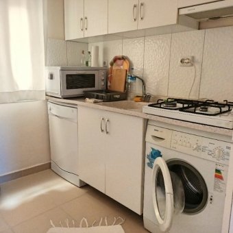 Sarımsaklı' nın Merkezi Lokasyonunda 2+1 Eşyalı Kiralık Daire.