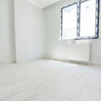 Bahçelievler Soğanlı satılık 2+1 ara kat daire.