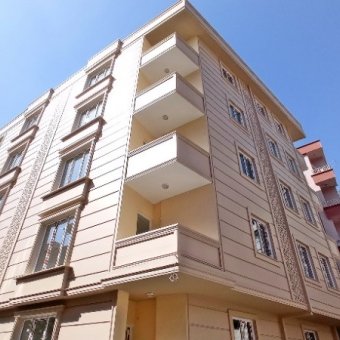 Bahçelievler Soğanlı merkezde 5+2 geniş dubleks daire.