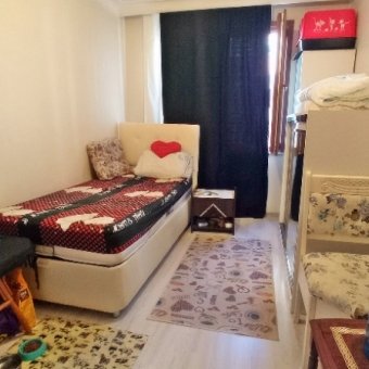 Bahçelievler cumhuriyet mah. Satılık 2+1 yeni ara kat  daire.