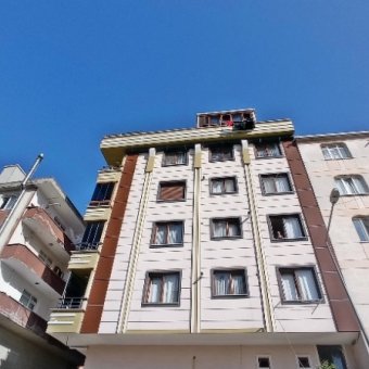 Bahçelievler cumhuriyet mah. Satılık 2+1 yeni ara kat  daire.
