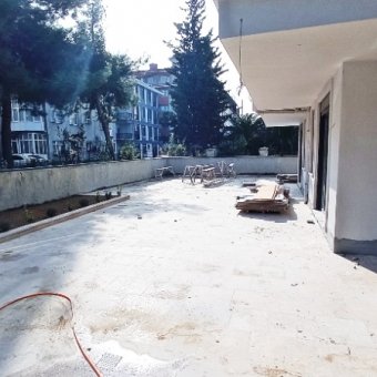 Bahçelievler merkez mah. Satılık 2+1 ara kat sıfır  otoparklı daire.