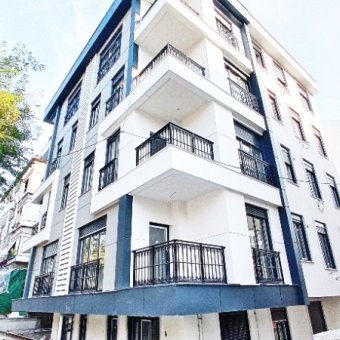 Bahçelievler merkez mah. Satılık 2+1 ara kat sıfır  otoparklı daire.