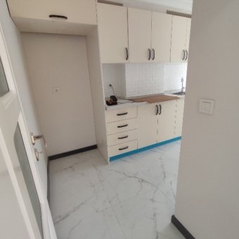 Bahçelievler Soğanlı satılık sıfır 2+1 ara kat daire.