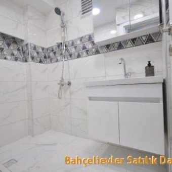 Bahçelievler Cumhuriyet mah. Satılık sıfır 2+1 daire.