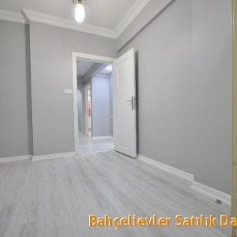 Bahçelievler Cumhuriyet mah. Satılık sıfır 2+1 daire.