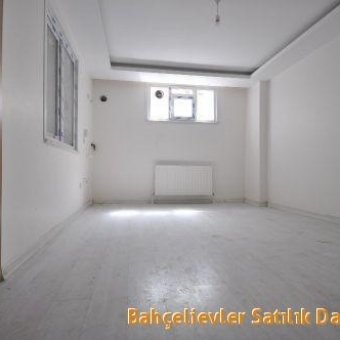 Bahçelievler  Yenibosna satılık sıfır 2+1 daire.