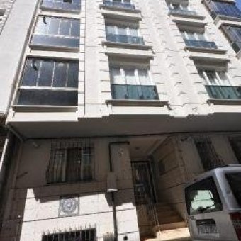 Bahçelievler  Yenibosna satılık sıfır 2+1 daire.