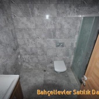 Bahçelievler  Yenibosna satılık sıfır 2+1 daire.