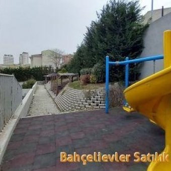 Bağcılar Güneşli site içinde 2+1 muhteşem satılık daire.