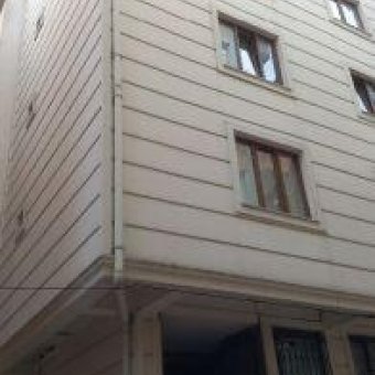 Bahçelievler  Zafer mah. Satılık sıfır 1+1 ara kat yeni daire.