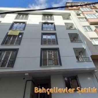 Bahçelievler  Hürriyet Satılık sıfır 2+1 ara kat daire.