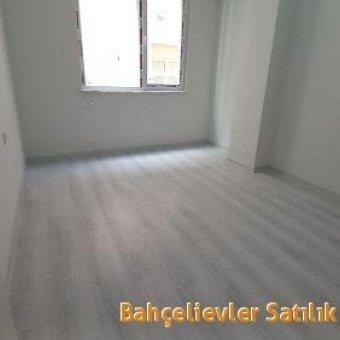 Bahçelievler  Hürriyet Satılık sıfır 2+1 ara kat daire.