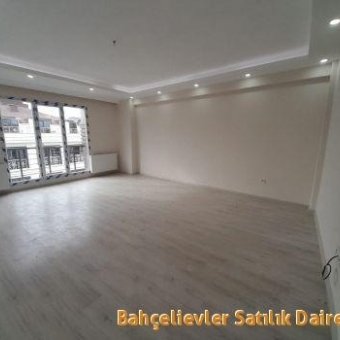 Bahçelievler  Hürriyet mah. Satılık sıfır 5+2 süper dubleks daire.