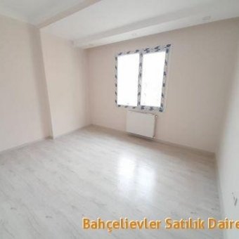 Bahçelievler  Hürriyet mah. Satılık sıfır 5+2 geniş dubleks daire.