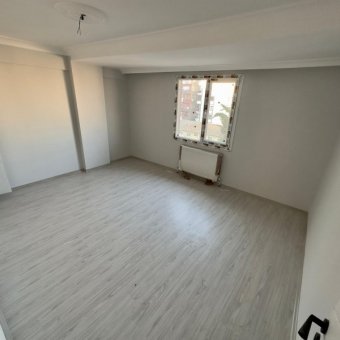 bahçelievler  Şirinevler satılık sıfır 5+2 dubleks daire.
