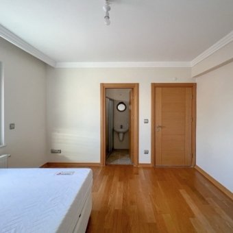 Bağcılar satılık 4+1 daire
