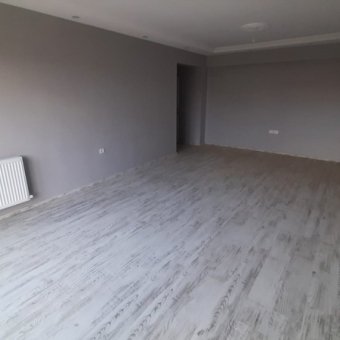 YENİ YAPILAN SAĞLIK MERKEZİNİN YANINDA SATILIK SIFIR DAİRE