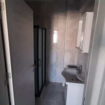 YENİ YAPILAN SAĞLIK MERKEZİNİN YANINDA SATILIK SIFIR DAİRE