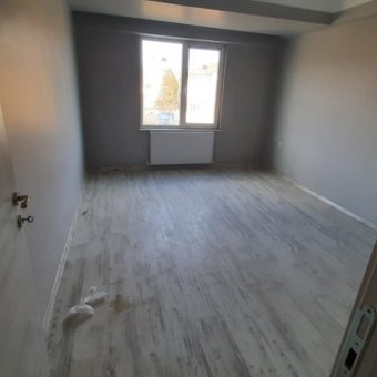 YENİ YAPILAN SAĞLIK MERKEZİNİN YANINDA SATILIK SIFIR DAİRE