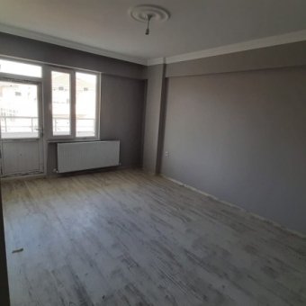 YENİ YAPILAN SAĞLIK MERKEZİNİN YANINDA SATILIK SIFIR DAİRE