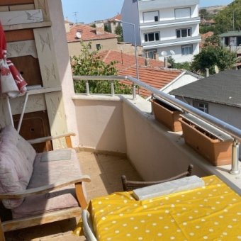 ÇARŞI MERKEZE YAKIN ARA KAT SATILIK DAİRE