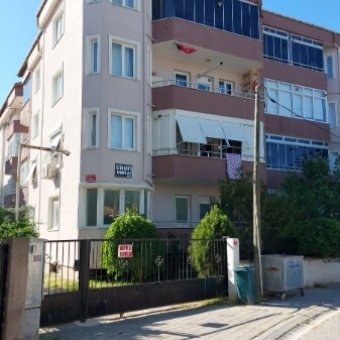 ÇARŞI MERKEZE YAKIN ARA KAT SATILIK DAİRE