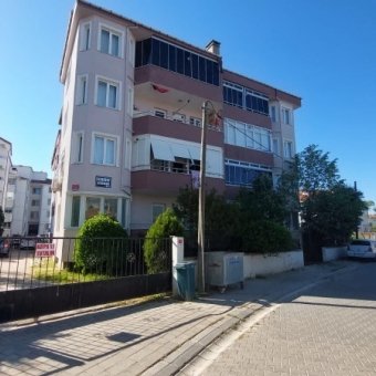 ÇARŞI MERKEZE YAKIN ARA KAT SATILIK DAİRE